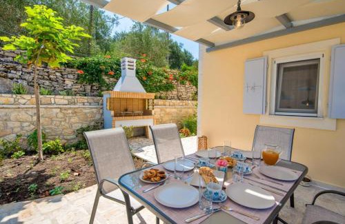 Rantatika Villa | Villa Constadina Large Private Pool AC WiFi