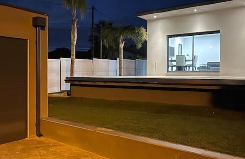 Clarensac Villa | villa contemporaine avec piscine