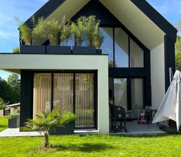 Voulangis Villa | VILLA CONTEMPORAINE