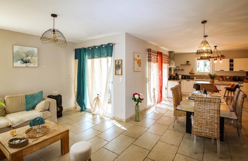 Mormoiron House | Villa contemporaine Provençale