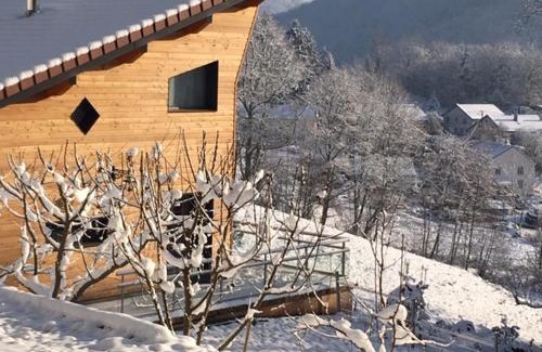 Saint-Bresson Villa | Villa Cora Venez neuve avec SPA