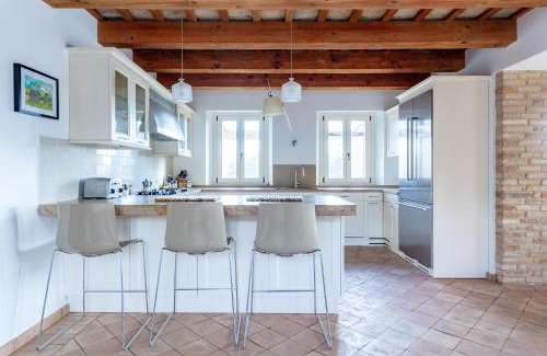 Jesi Villa | Villa Corte degli Ulivi