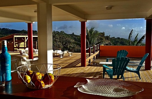 Riviere-Salee Villa | Villa COSAROE 6/14 guests, 5 bedrooms, Secure swimming pool, Wide sea view
