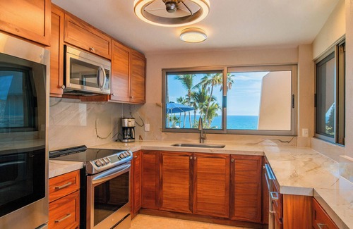 Cabo San Lucas Villa | Villa Costa Brava: Newly renovated. Beautiful Beach Steps Away. Promos available