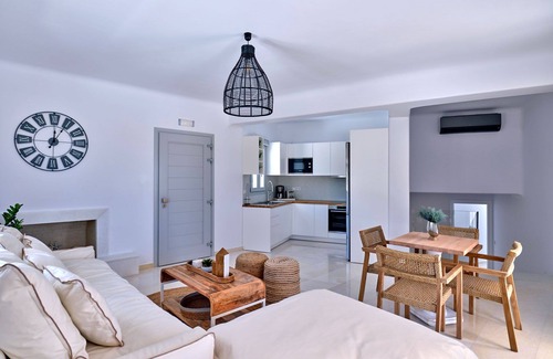 Pounta Villa | Villa Costa Pounda with 10 br and 3 private pools