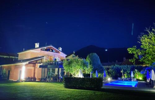 Cannobio Apartment | Villa Costantina with heated POOL