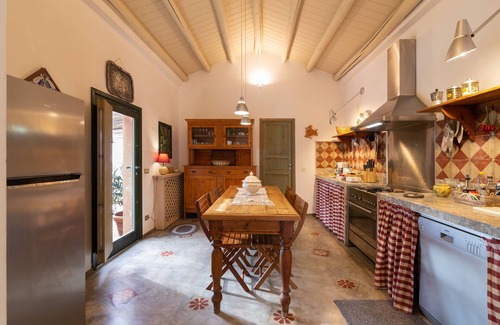 Ballata Villa | Villa 'Covo D Amuri' with Private Pool, Wi-Fi and Air Conditioning