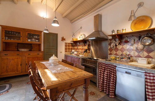 Ballata Villa | Villa 'Covo D Amuri' with Private Pool, Wi-Fi and Air Conditioning