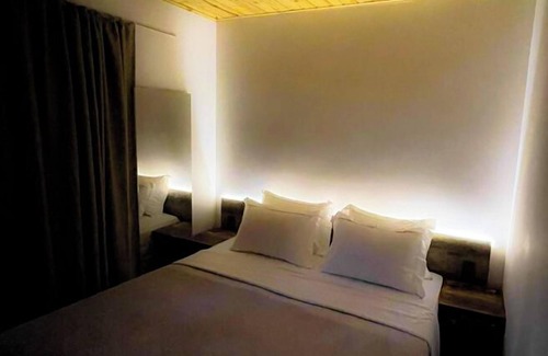 Vila da Trinta Hotel | VILLA CRIS