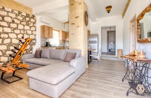 Soroni Villa | Villa Crypty