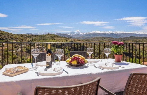 Huetor Santillan Villa | Villa Cuesta Colorada Huétor Santillán by Ruralidays