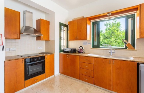 Ayia Marina Chrysochous Villa | Villa Charianna - Four Bedroom Villa, Sleeps 8