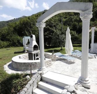 Morinj Villa | Villa D'amore Montenegro