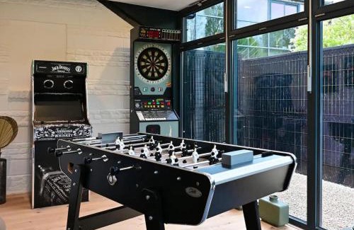 Marcq-en-Baroeul House | Villa d'Architecte à Marcq-en-Barœul avec Jeux, WiFi, Clim et Parking - FR-1-510-226