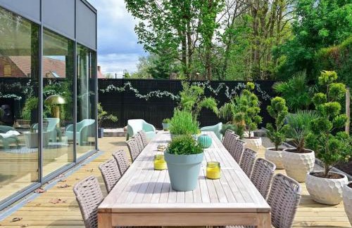 Marcq-en-Baroeul House | Villa d'Architecte à Marcq-en-Barœul avec Jeux, WiFi, Clim et Parking - FR-1-510-226
