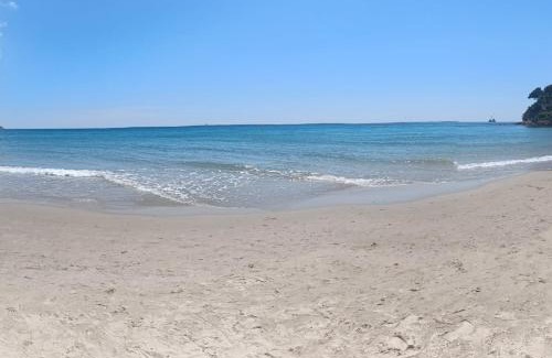 Les Sablettes Villa | Villa d'Exception à 20m Des Sablettes Plage, Côte d'Azur