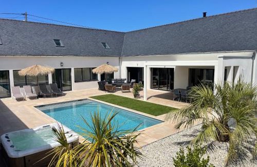 La Turballe House | Villa d'Exception avec Piscine, Spa et Salle de Cinéma à 50m de la Plage, Capacité 14 pers. - FR-1-306-1275