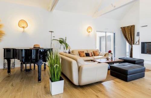 La Turballe House | Villa d'Exception avec Piscine, Spa et Salle de Cinéma à 50m de la Plage, Capacité 14 pers. - FR-1-306-1275