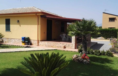 Campofelice di Roccella Villa | Villa del Mediterraneo 2 - 150 meters from the Campofelice di Roccella seafront