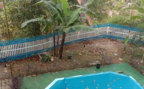 Caringin House | Villa Daenk Bogor