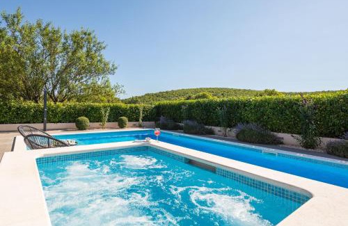 Dicmo Villa | Villa Dali - luxury holiday house in relaxing area