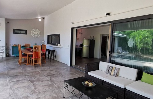 Tamarin House | Villa Dan Molacaz