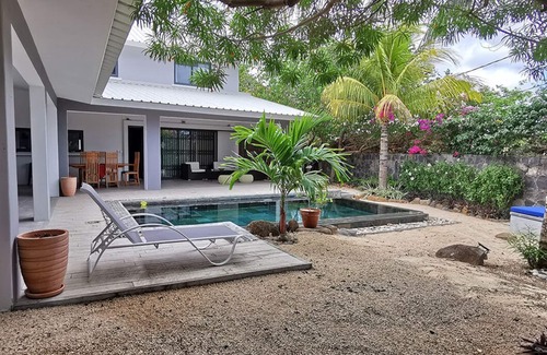 Tamarin House | Villa Dan Molacaz