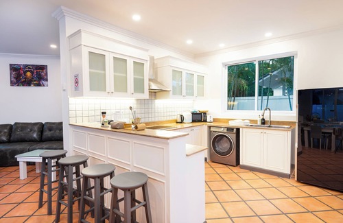 Nong Prue Villa | Villa Danubia - Huge luxury party pool villa 425m2 4br 4bth