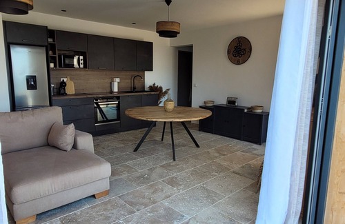 Bravone Villa | Villa de 100 m² les Pieds Dans L'eau Avec Piscine Privée