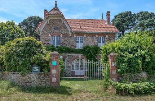 Tharon-Plage Villa | Villa de charme classée à Tharon Plage pour 14