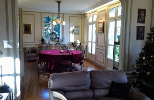 Le Celle-Saint-Cloud Villa | Villa de caractère 8 à 15p, 350 m2 - 15 mn Paris, 10 mn Versailles