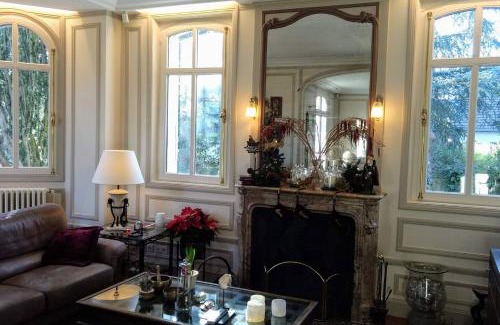 Le Celle-Saint-Cloud Villa | Villa de caractère 8 à 15p, 350 m2 - 15 mn Paris, 10 mn Versailles