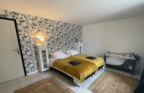 Montayral Villa | Villa de Caractère Avec Piscine
