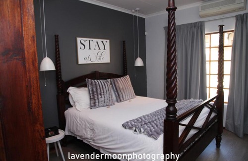Douglas House | Villa de Ghaap Guesthouse