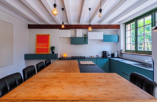 Nantes Villa | Villa de la Plume - 8 rooms and 15 travellers in Nantes