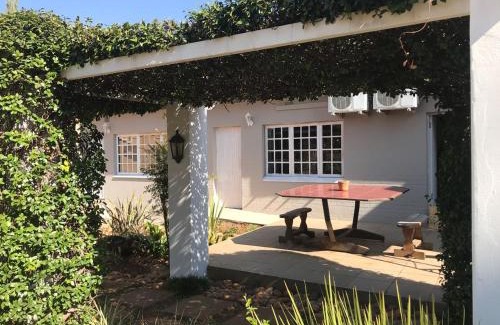 Klerksdorp House | Villa de la Rosa Klerksdorp