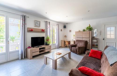 Sernhac House | Villa de Maithe