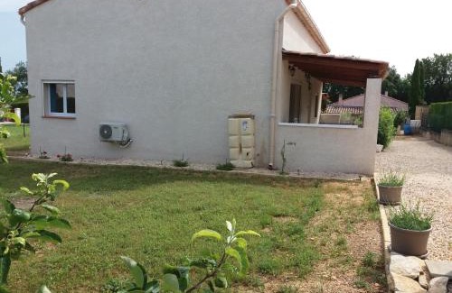 Saint-Victor-la-Coste Villa | Villa de vacances