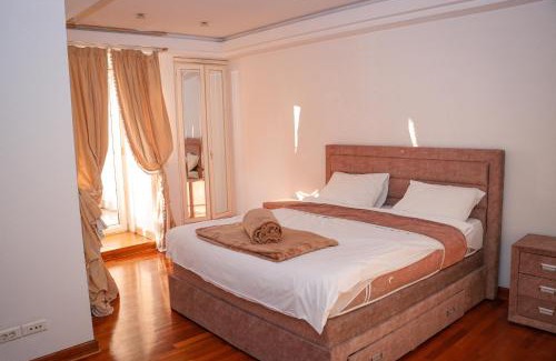 Savski Venac Villa | Villa Dedinje