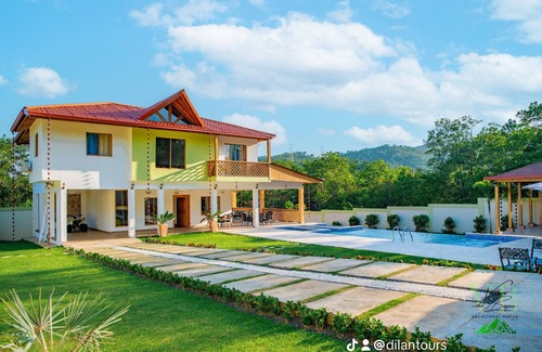 Pedro Brand House | Villa del Bosque, un Ambiente Natural Para Toda la Familia!