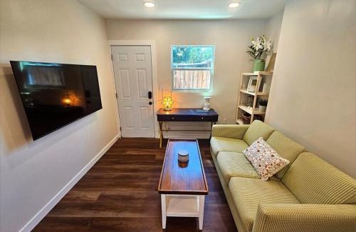 Meadowlawn Apartment | Villa del Sol St Pete