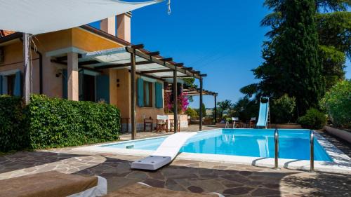 Colbordolo Villa | Villa delle Rose - Modern design, pool & AirCO