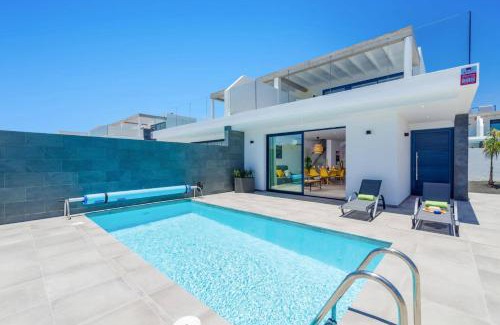 Puerto Calero Villa | Villa Delmeza by Villa Plus