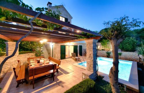 Praznica Villa | Villa Demi