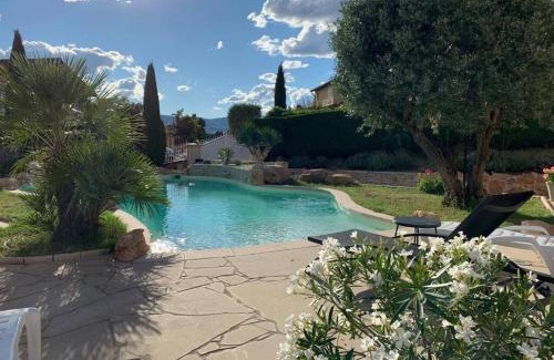 Chassagny Apartment | Villa des Oliviers avec piscine