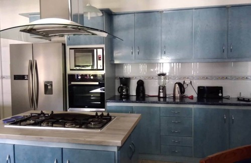 Pombal Villa | Villa design, main house in gated community, exclusive access to the pool