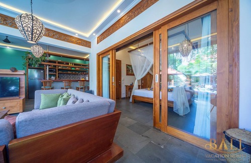 Gerokgak Villa | Villa Dewi Parwati, Bali - A dreamy holiday home! 100mtr from the Bali Sea!