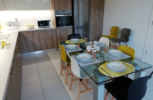 Rafina-Pikermi Apartment | Villa Dimitra - Apartment