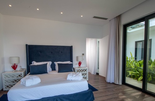 Plaka Villa | Villa Dimitra The New Eco Chic Destination