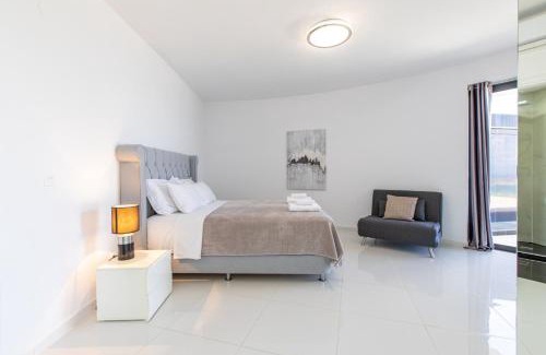Zerviana Villa | Villa Dione Palace